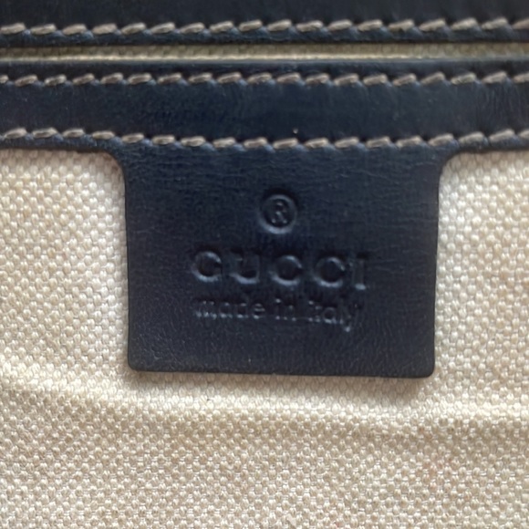 Gucci Messenger Bag - Picture 5 of 8